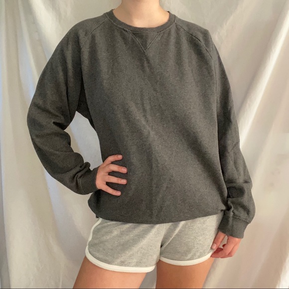 NWOT Reebok Fleece Lined Gray Crewneck - Picture 5 of 9